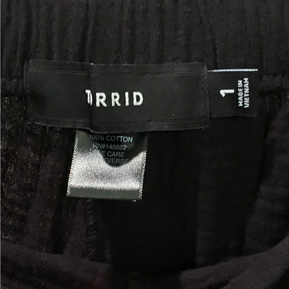 Torrid Black Pull On High Rise Joggers - Size 1X - Like New! - Picture 12 of 13